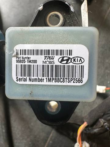 959201M200 HYUNDAI купить в Черновцы