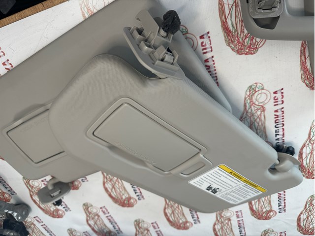 Козырек противосолнечный 964016RA0A NISSAN