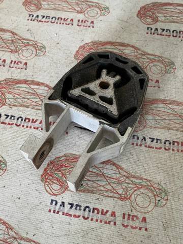 Задняя подушка двигателя AV6Z6068B FORD