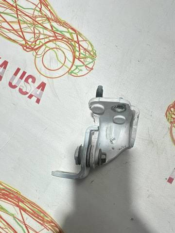 BB5Z7826800C FORD Петля двери задней правой купить в Ирпень