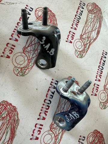 BB5Z7826801C FORD Петля двери задней левой купить в Ужгород