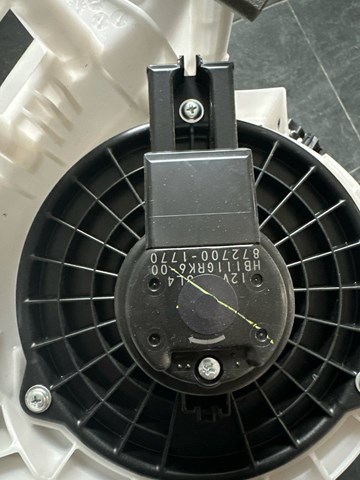 Электромотор печки BDGF61B10 MAZDA