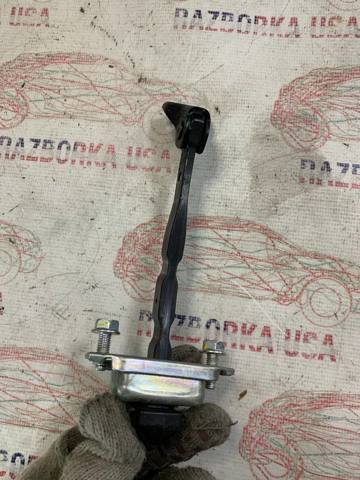 MAZDA BHN958270A Ограничитель двери в наличии Украина