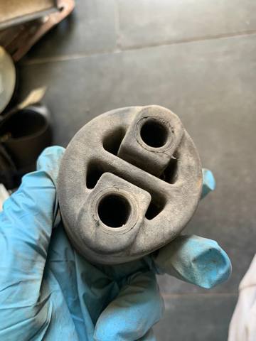 BP4740061 MAZDA Подушка крепления глушителя купить в Одесса