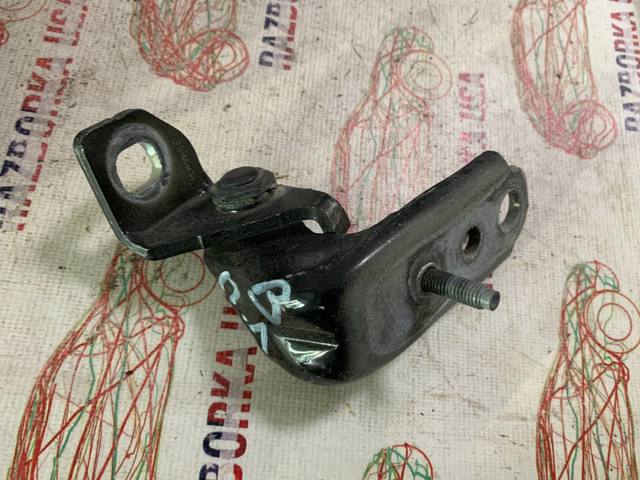 Петля передней двери левая CJ5Z7822801A FORD