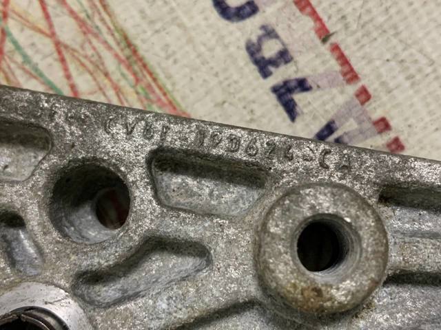 CV6Z19D624C FORD Кронштейн компрессора кондиционера купить в Львов