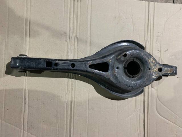 Рычаг задней подвески нижний, левый/правый CV6Z5500P FORD