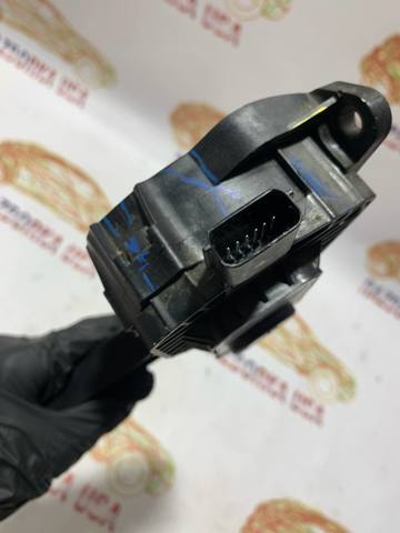 DG9Z9F836D Педаль газа (акселератора) купить Ирпень