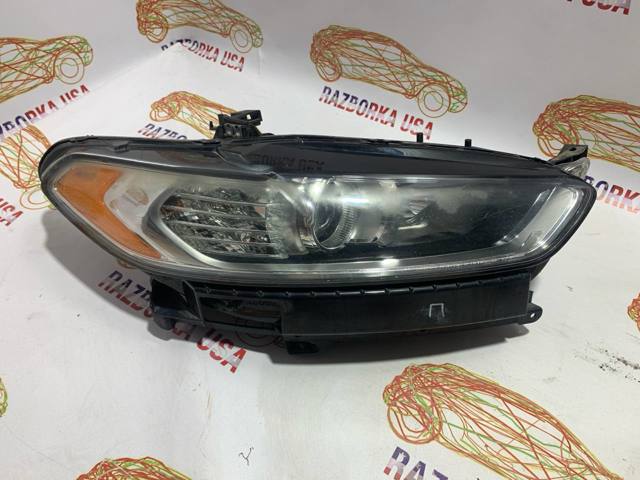 Вставка фары правой DS7313W029CD FORD