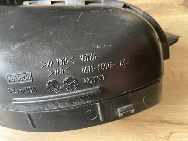 DS7Z9C675A Воздухозаборник воздушного фильтра купить Винница