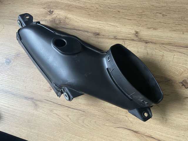 Воздухозаборник DS7Z9C675A FORD