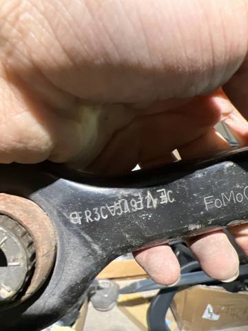 Поперечный рычаг задней подвески FR3C5A972AC FORD