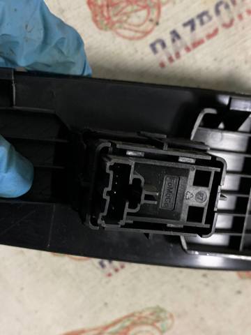 FT4Z14527BB FORD Панель (накладка) блока управления стеклоподъемником передняя правая купить в Запорожье