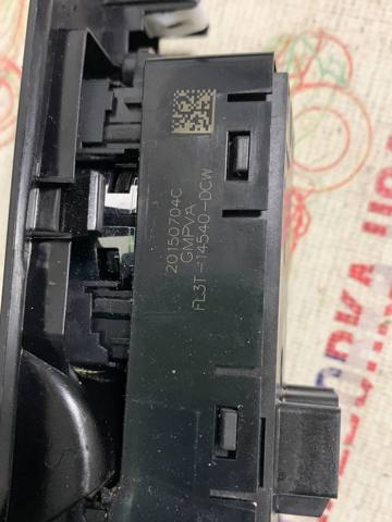 FT4Z14528BC Панель (накладка) блока управления стеклоподъемником передняя левая купить Хмельницкий