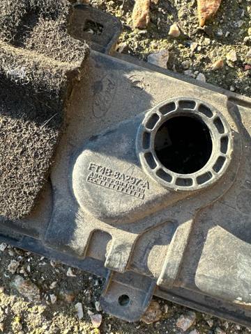 FT4Z16138D FORD Суппорт радиатора нижний купить в Черкассы