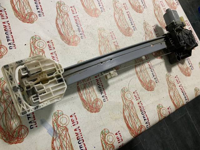 Стеклоподъемник задней правой двери FT4Z5827008C FORD