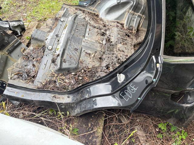 FT4Z5827841A FORD Крыло заднее левое купить в Черновцы