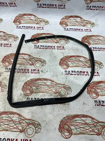 Уплотнитель капота GJ5Z16B990B FORD