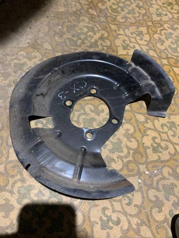 MAZDA GJ6A26261A Защита тормозного диска заднего правая в наличии Николаев