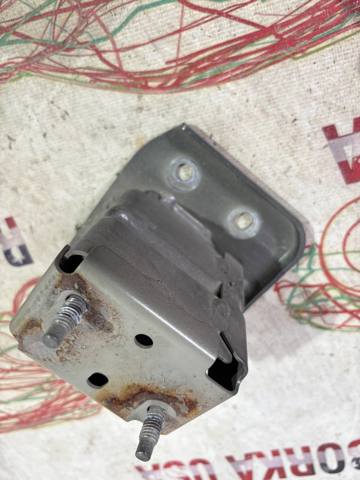 Кронштейн усилителя заднего бампера H52105RLMH NISSAN