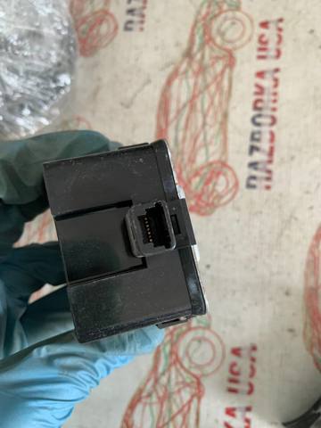 KD33675D4 Датчик бесключевого доступа двери (приемник ключа) купить Житомир