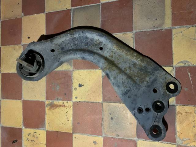 Рычаг/тяга задней подвески продольный нижний, правый KD3528200C MAZDA