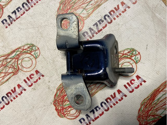 Петля задней левой двери KD5373240A MAZDA