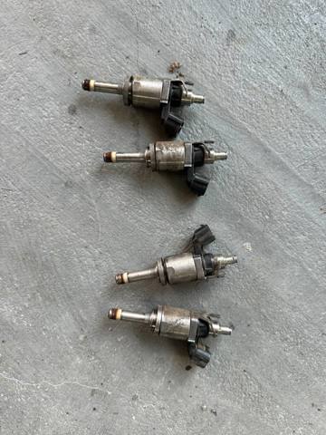 Клапанная форсунка PY0113250 MAZDA