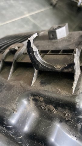 PY1A133AX MAZDA Корпус воздушного фильтра, верхняя часть купить в Хмельницкий