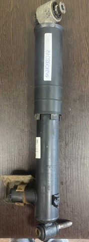 562109801R Амортизатор задний правый купить Винница