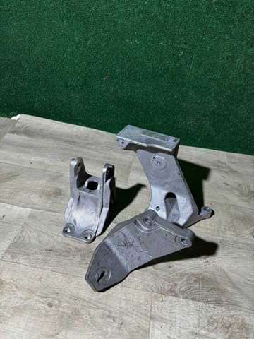 112535SA0A NISSAN Кронштейн подушки (опоры) двигателя левой купить в Ирпень