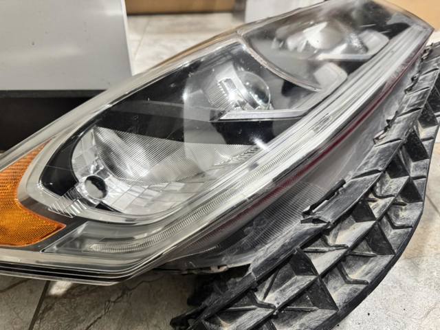 HONDA 33100T2AA81 Фара правая в наличии Тернополь
