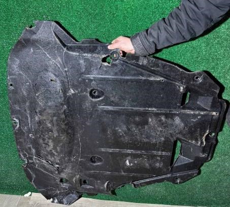Защита поддона двигателя 758923NF0A NISSAN