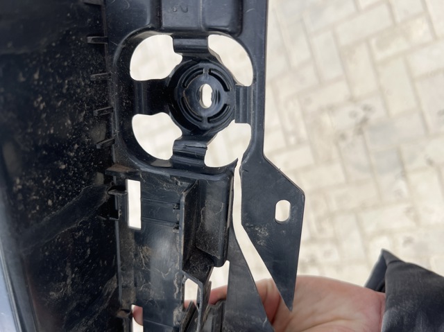 BMW 51127426439 Кронштейн бампера заднего левый в наличии Львов