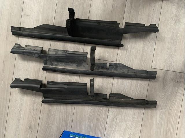 638295NA0A Уплотнитель крыла купить Чернигов