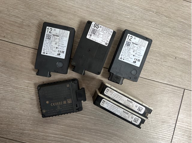 A0009051007 MERCEDES Радарный датчик дистанции купить в Ровно