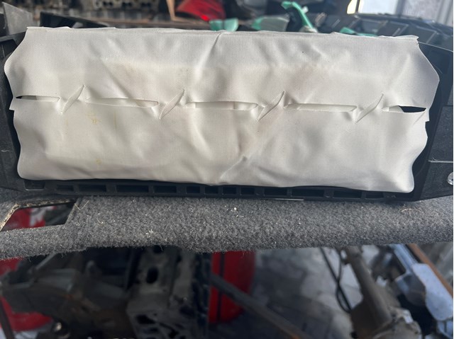 Подушка безопасности (AIRBAG) пассажирская A2058600500 MERCEDES