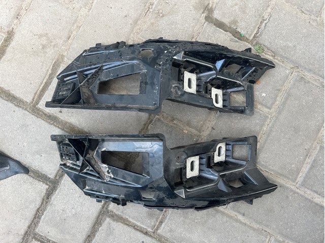 MERCEDES 2388854000 в наличии Винница