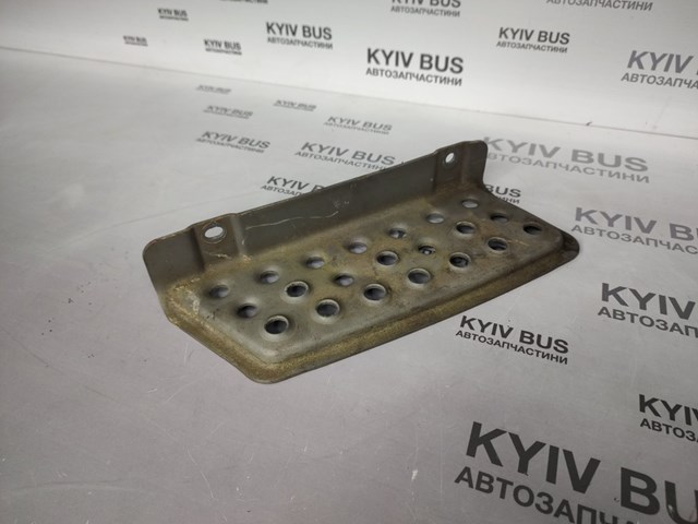 9015230301 MERCEDES Подножка правая купить в Одесса