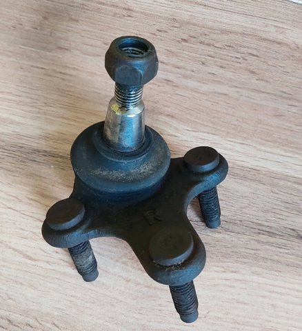 Шаровой палец на Фольксваген Гольф 1K1