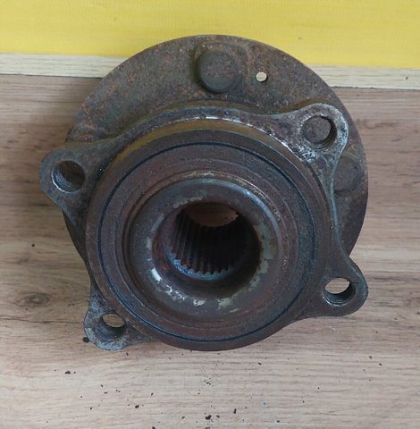 Подшипник в сборе со ступицей передний Hyundai Tucson 3