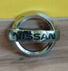 Ae7 эмблема решетки радиатора  nissan qashqai 62890HV00A