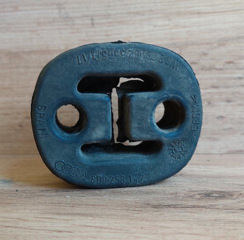 Крепление глушителя Фольксваген Пассат B6