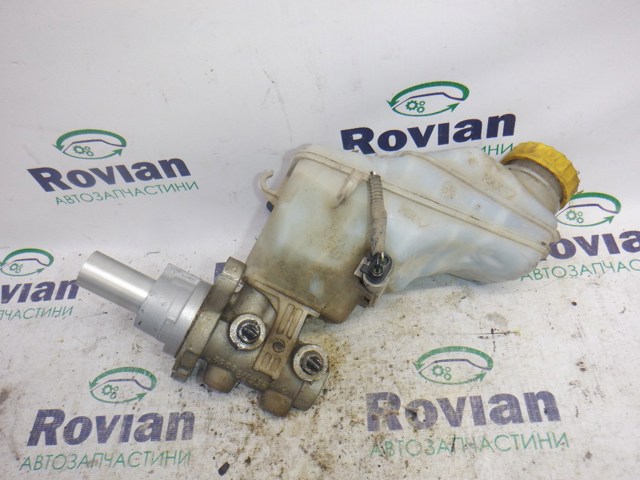 Цилиндр главный тормоза (гидротормозов) Фиат Добло 2