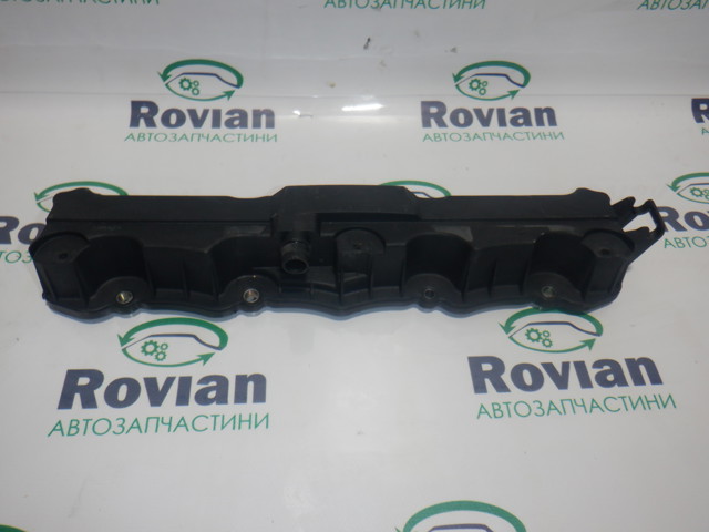 Крышка клапанная, правая 0248L7 PEUGEOT
