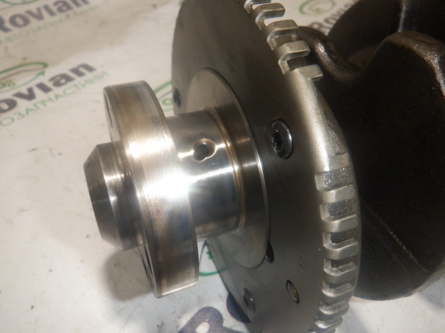 VAG 038105021E Коленвал двигателя в наличии Тернополь