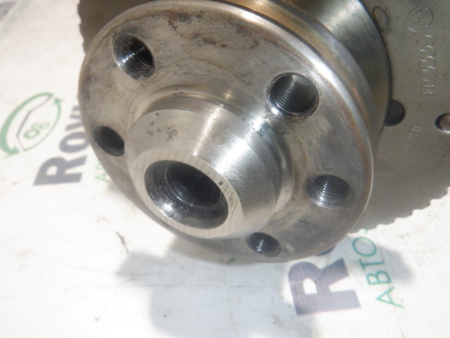 VAG 038105021E Коленвал двигателя в наличии Украина