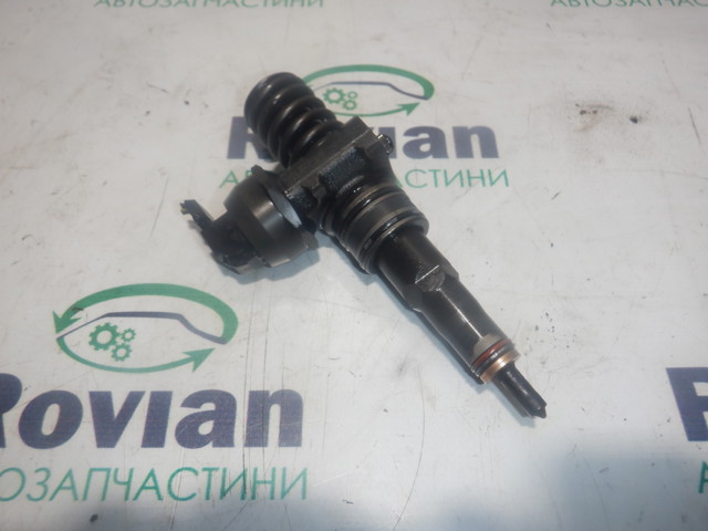 Топливные форсунки 038130073AG VAG
