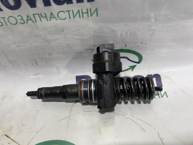 Форсунка дизельная в сборе 038130073H VAG
