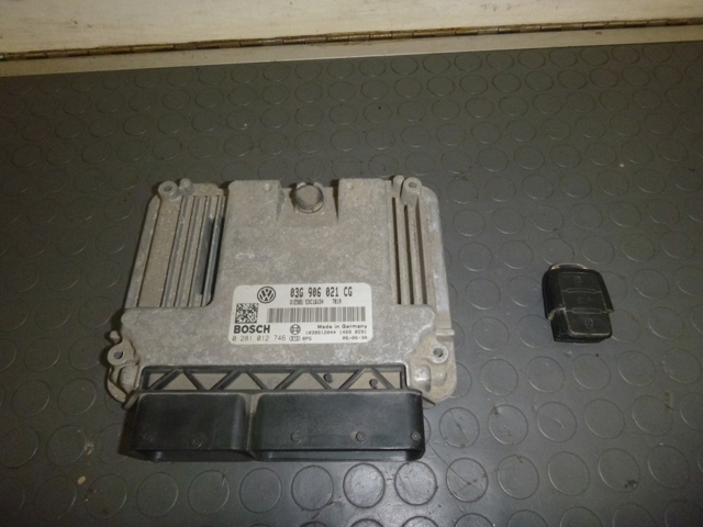 Электронный блок управления двигателем 03G906021CG VAG